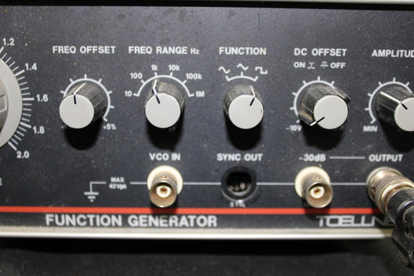 Toellner Function Generator TOE 7401